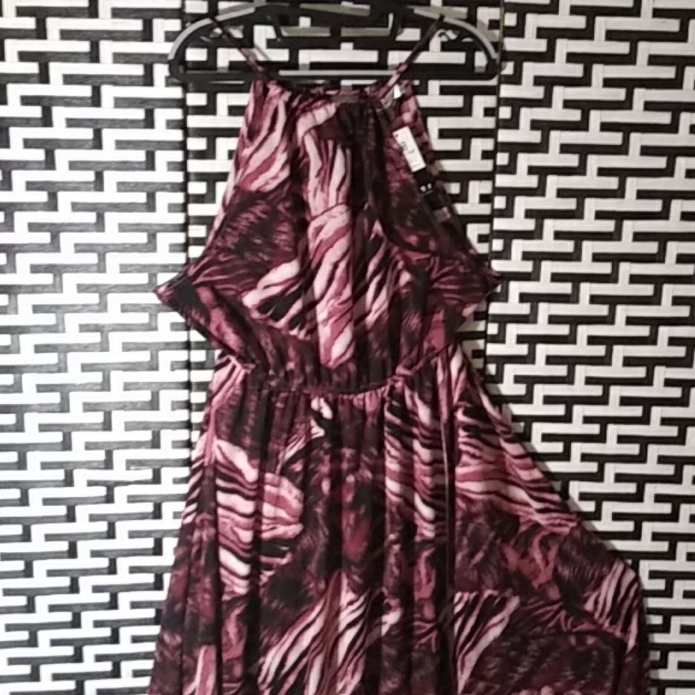 Dress - Picture 3 of 5